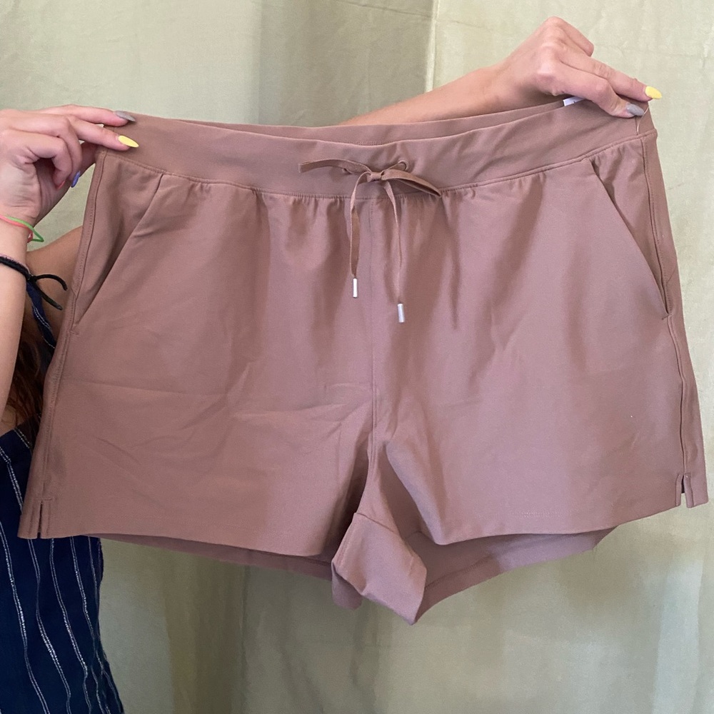 Women’s High Rise Soft Shorts